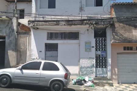 Casa para alugar com 47m², 1 quarto e sem vaga