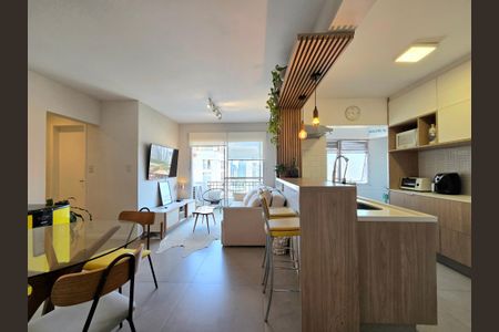 Sala de apartamento para alugar com 2 quartos, 70m² em Vila Nova Conceição, São Paulo