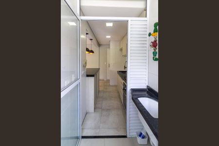 Apartamento à venda com 60m², 2 quartos e 1 vagaÁrea de Serviço