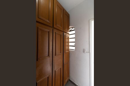 Casa à venda com 120m², 2 quartos e 2 vagasQuarto de Serviço 