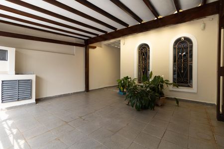 Casa à venda com 120m², 2 quartos e 2 vagasGaragem 