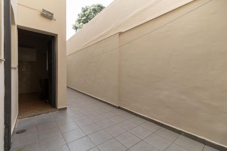 Casa à venda com 120m², 2 quartos e 2 vagasQuintal