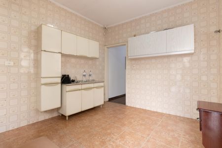 Casa à venda com 120m², 2 quartos e 2 vagasCozinha 