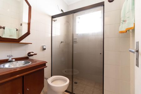 Casa à venda com 120m², 2 quartos e 2 vagasBanheiro Social 