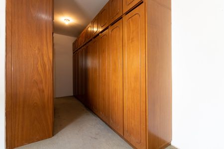 Casa à venda com 120m², 2 quartos e 2 vagasSuíte