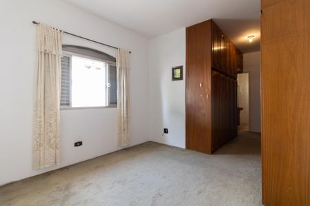 Casa à venda com 120m², 2 quartos e 2 vagasSuíte