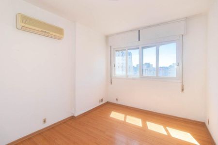 Sala  de apartamento para alugar com 2 quartos, 79m² em Centro Histórico, Porto Alegre