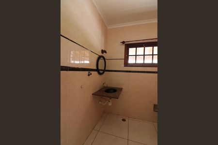 Casa à venda com 216m², 3 quartos e 2 vagasBanheiro 1