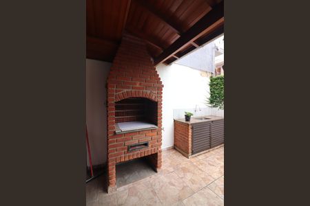 Casa à venda com 216m², 3 quartos e 2 vagas Churrasqueira