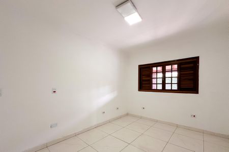 Casa à venda com 216m², 2 quartos e 2 vagasQuarto 2
