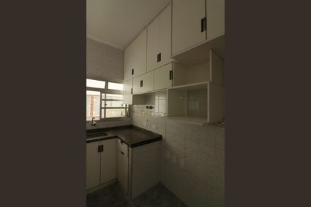 Casa à venda com 216m², 3 quartos e 2 vagasCozinha 