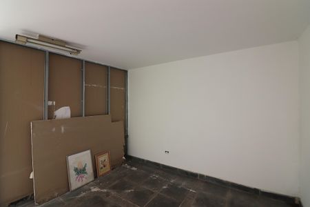 Casa à venda com 216m², 3 quartos e 2 vagasQuarto de Serviço
