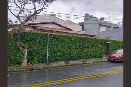 Casa à venda com 216m², 3 quartos e 2 vagasFachada
