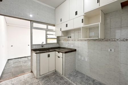 Casa à venda com 216m², 2 quartos e 2 vagasCozinha