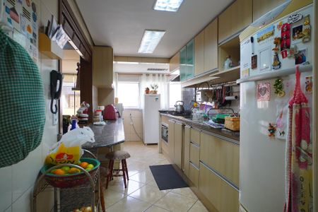 Apartamento à venda com 219m², 2 quartos e 2 vagasCozinha