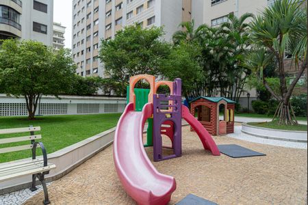 Apartamento à venda com 150m², 2 quartos e 2 vagas Apartamento à venda com 150m², 2 quartos e 2 vagasÁrea comum - Playground