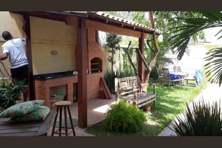 Casa de condomínio à venda com 400m², 4 quartos e 1 vaga