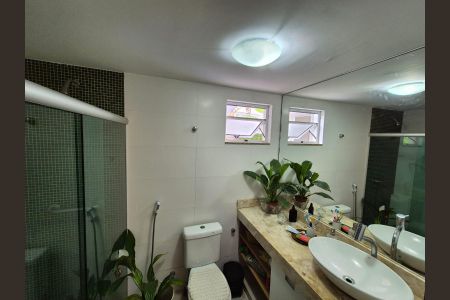 Casa de condomínio à venda com 400m², 4 quartos e 1 vaga