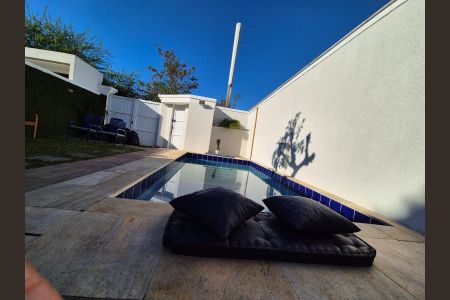 Casa de condomínio à venda com 400m², 4 quartos e 1 vaga