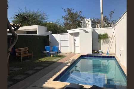 Casa de condomínio à venda com 400m², 4 quartos e 1 vaga