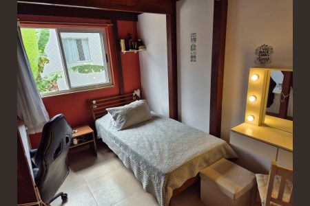 Casa de condomínio à venda com 400m², 4 quartos e 1 vaga