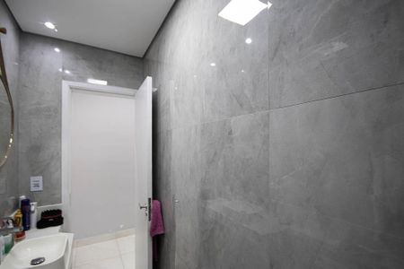 Apartamento à venda com 43m², 2 quartos e sem vagaBanheiro 