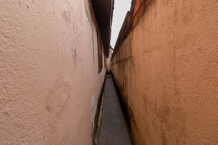 Casa à venda com 200m², 3 quartos e 2 vagasCorredor