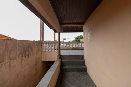 Casa à venda com 200m², 3 quartos e 2 vagasCorredor