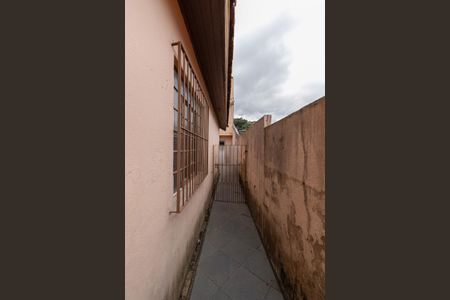 Casa à venda com 200m², 3 quartos e 2 vagasCorredor