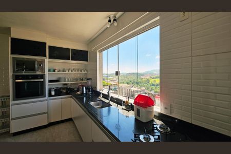 Casa à venda com 232m², 3 quartos e 3 vagas