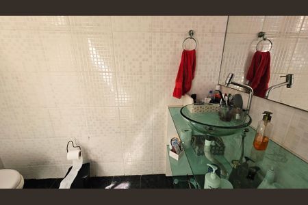 Casa à venda com 232m², 3 quartos e 3 vagas