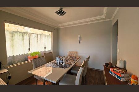 Casa à venda com 232m², 3 quartos e 3 vagas