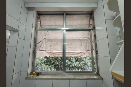 Apartamento à venda com 80m², 2 quartos e 1 vaga Apartamento à venda com 80m², 2 quartos e 1 vagaJanela - Cozinha