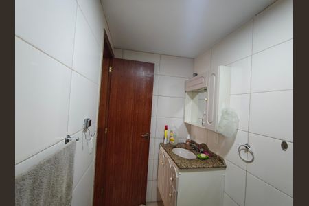 Apartamento à venda com 80m², 2 quartos e 1 vaga Apartamento à venda com 80m², 2 quartos e 1 vagaBanheiro Suite