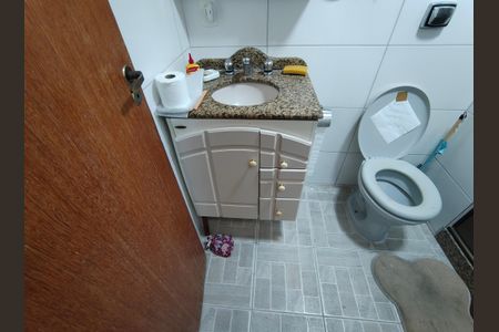 Apartamento à venda com 80m², 2 quartos e 1 vaga Apartamento à venda com 80m², 2 quartos e 1 vagaBanheiro Social