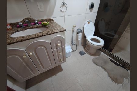 Apartamento à venda com 80m², 2 quartos e 1 vaga Apartamento à venda com 80m², 2 quartos e 1 vagaBanheiro Suite