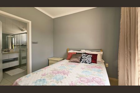 Casa de condomínio para alugar com 313m², 5 quartos e 6 vagas