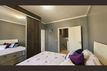 Casa de condomínio para alugar com 313m², 5 quartos e 6 vagas