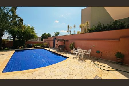 Casa de condomínio para alugar com 313m², 5 quartos e 6 vagas