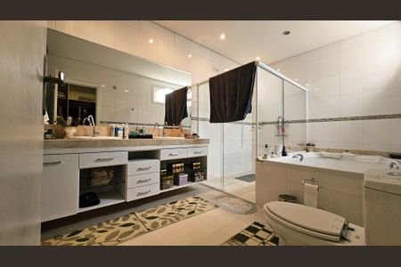 Casa de condomínio para alugar com 313m², 5 quartos e 6 vagas