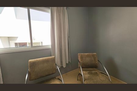 Casa de condomínio para alugar com 313m², 5 quartos e 6 vagas