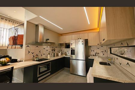 Casa de condomínio para alugar com 313m², 5 quartos e 6 vagas