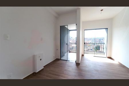 Casa à venda com 32m², 1 quarto e 1 vaga