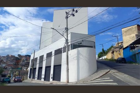 Casa à venda com 32m², 1 quarto e 1 vaga