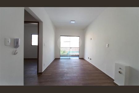 Casa à venda com 32m², 1 quarto e 1 vaga