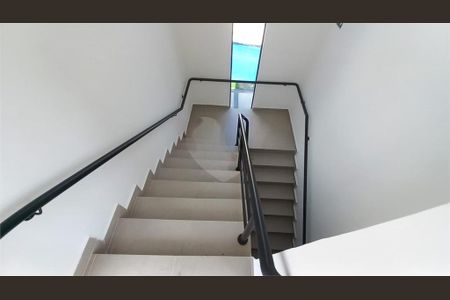 Casa à venda com 32m², 1 quarto e 1 vaga