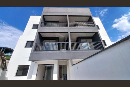 Casa à venda com 32m², 1 quarto e 1 vaga