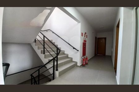 Casa à venda com 32m², 1 quarto e 1 vaga