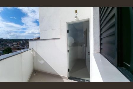Casa à venda com 32m², 1 quarto e 1 vaga