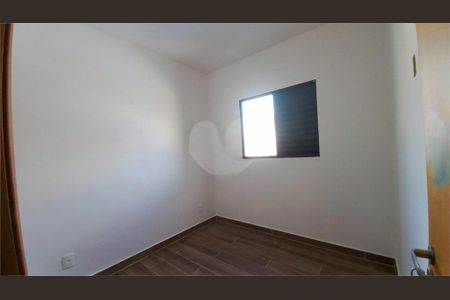 Casa à venda com 32m², 1 quarto e 1 vaga